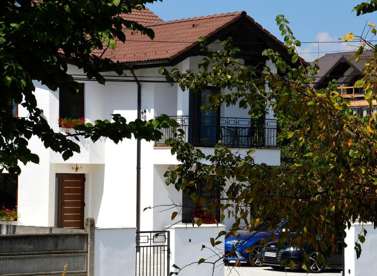 Casa Mora Hotel Deva Bagian luar foto