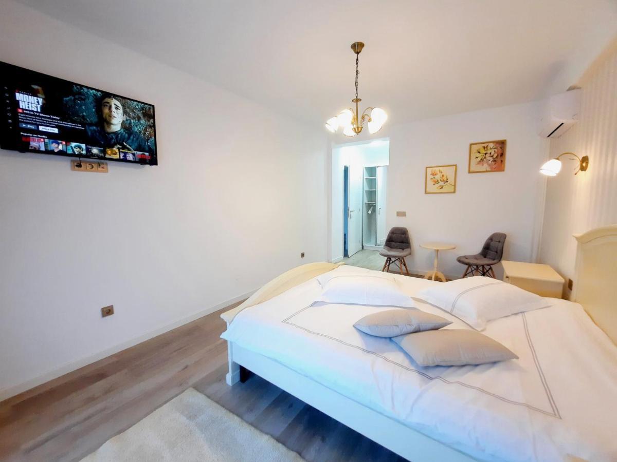 Casa Mora Hotel Deva Bagian luar foto