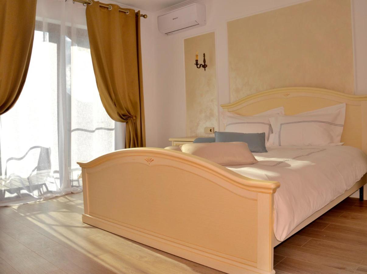 Casa Mora Hotel Deva Bagian luar foto